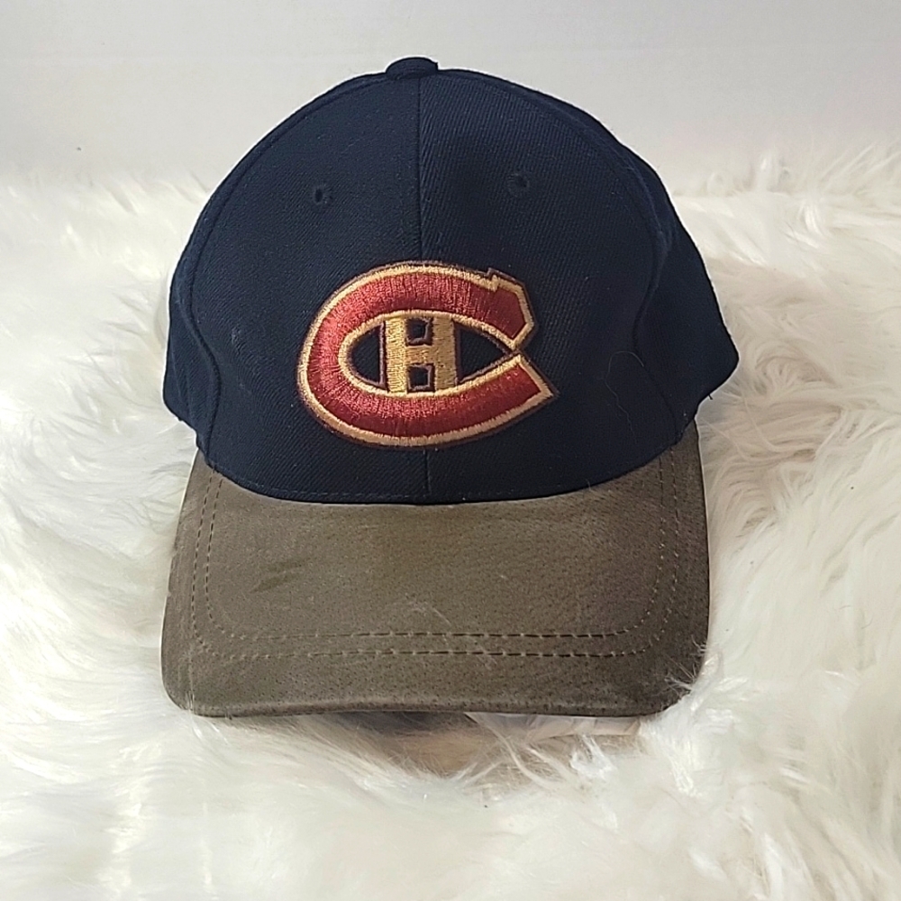 AMERICAN‎ NEEDLE Chicago Black Hawks Hat